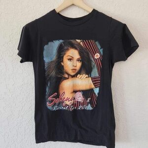 Selena Gomez Revival Tour Vintage T Shirt Size Small